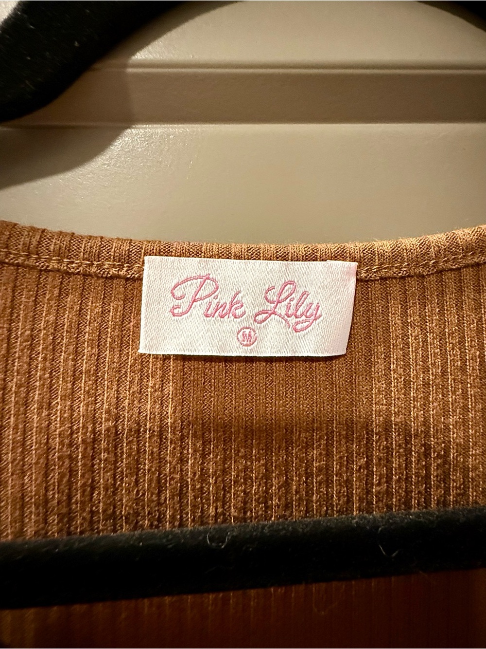 Ribbed Long Sleeve Henley Dress in Camel NWOT - Picture 3 of 4